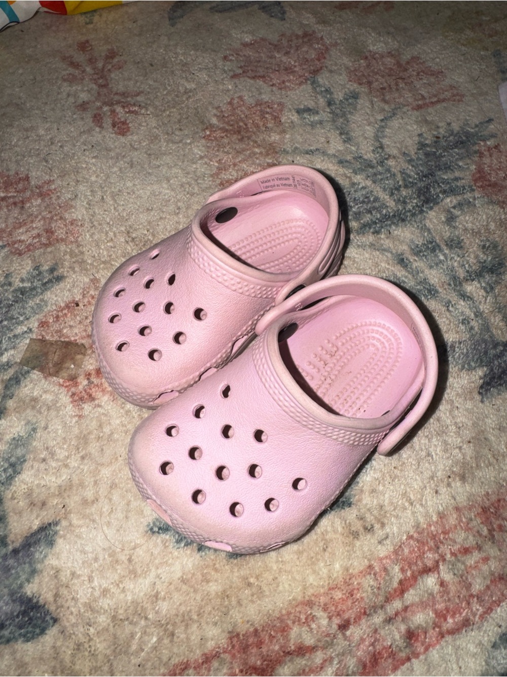 CROCS Kids Classic Clog in Light Pink